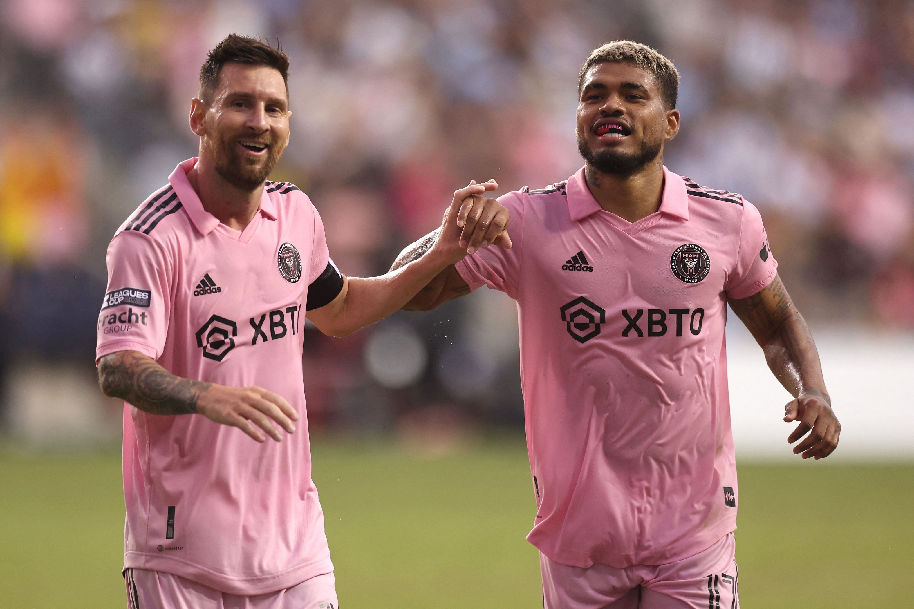 Lionel Messi, junto al venezolano Josef Martínez, celebran el pase a la final de la Leagues Cup