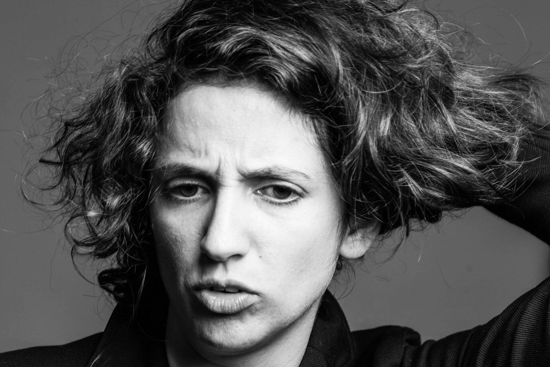 Feminismo, maternidad, miedos, rock y cuarentena: Barbi Recanati atraviesa la realidad con "Ubicación en tiempo real".