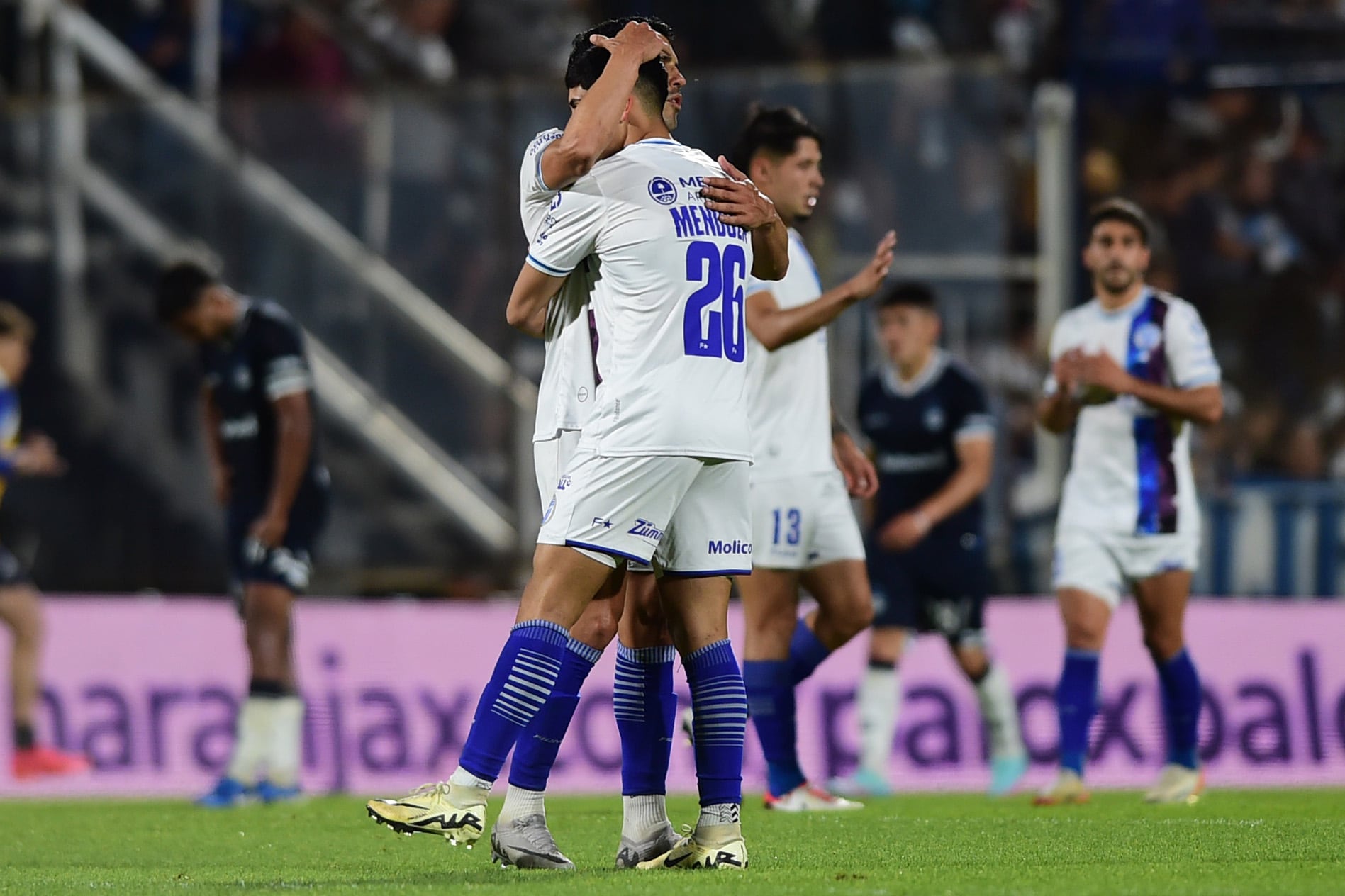 Rodríguez y Mendoza celebran la victoria de los mendocinos