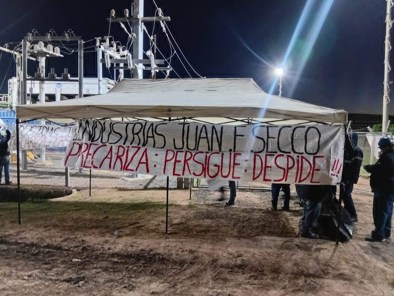 Los secretarios generales gremiales acordaron una movilización a las oficinas centrales de las empresas.