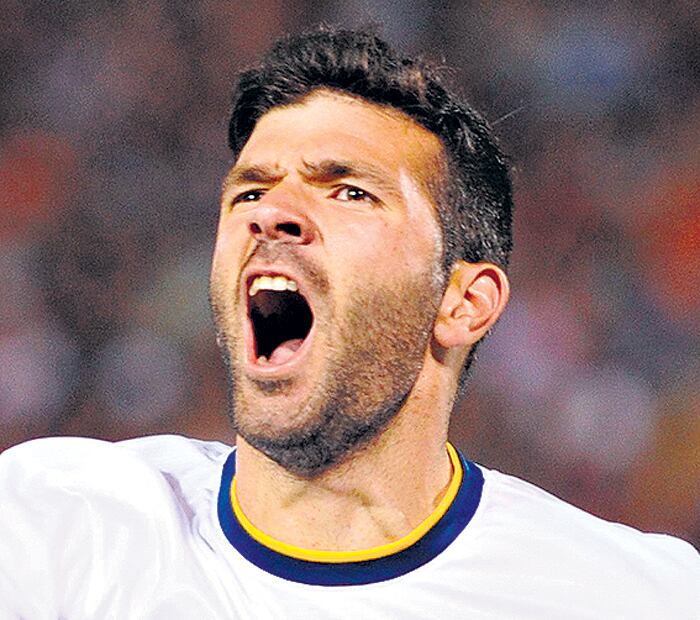 Gigliotti, goles para Holan.