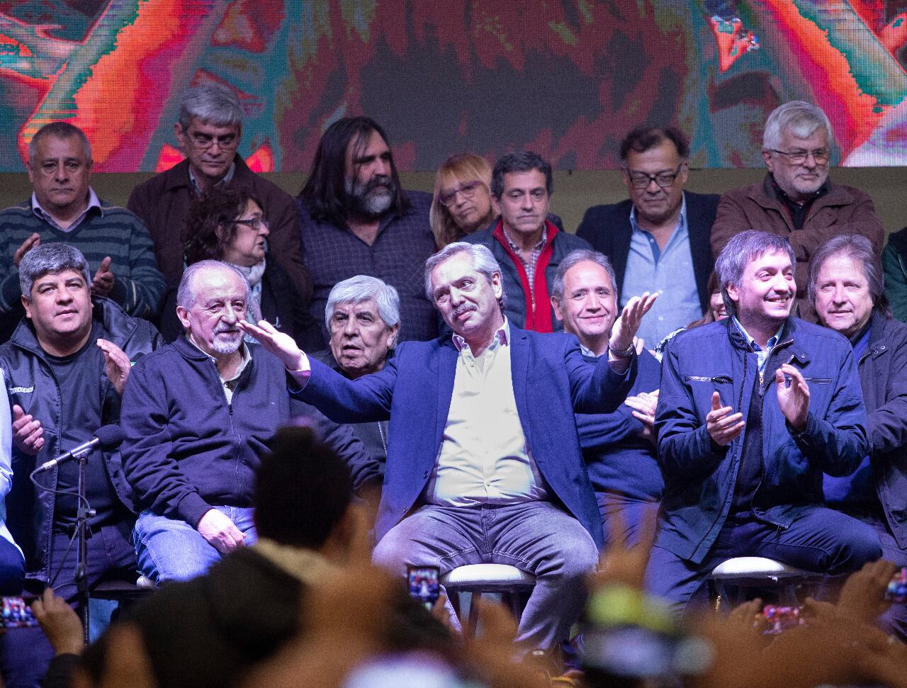 El presidente Alberto Fernández recibirá este mediodía simbólicamente, de manos de Hugo Moyano, el Sanatorio Antártida de Acoyte y Rivadavia para luchar contra el coronavirus.