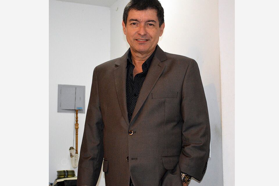 Antonio Montero analizó la curva de casos de coronavirus