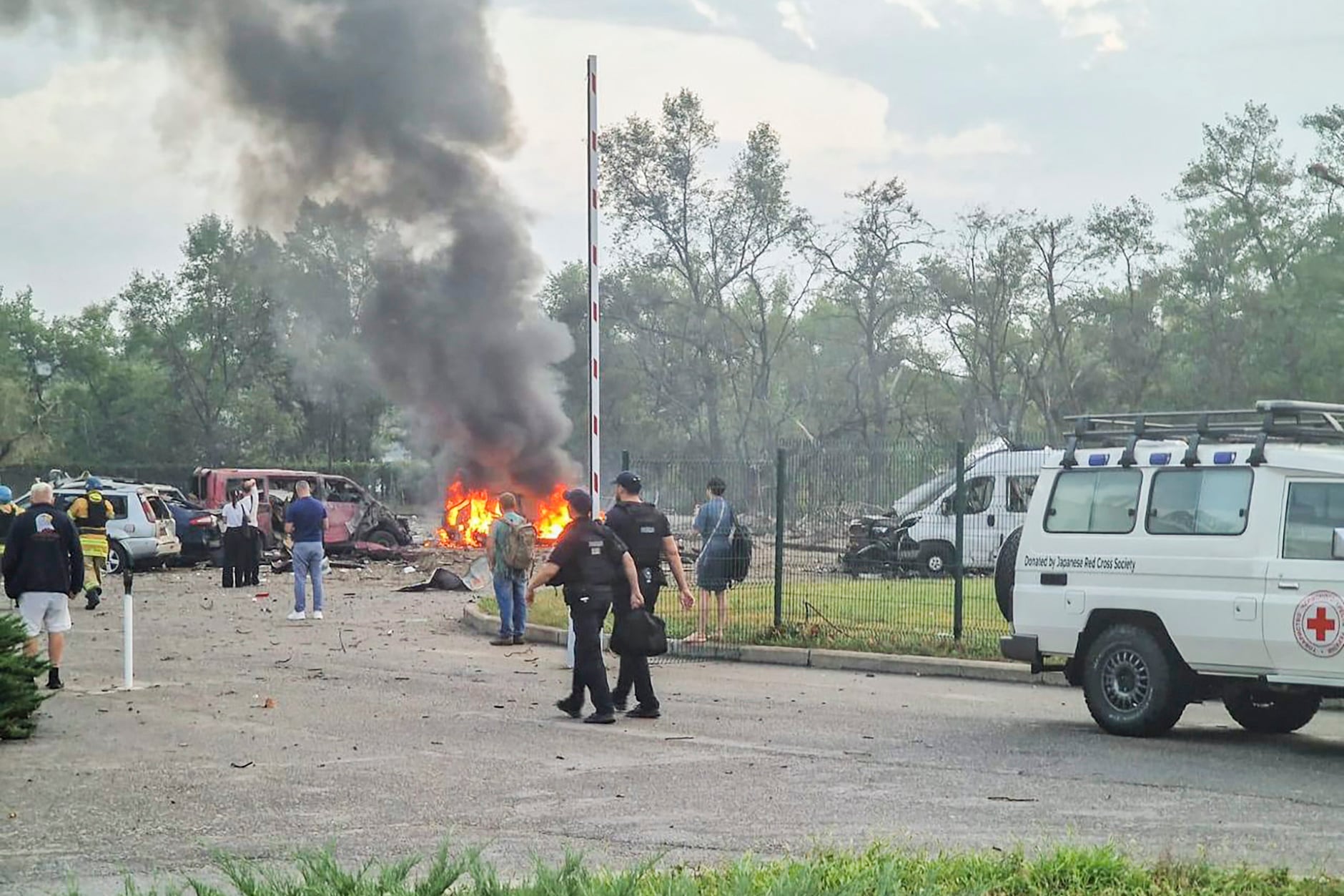Un cohete ruso cayó en una calle de Zaporiyia.