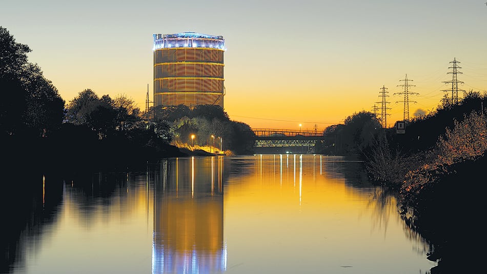 El Gasómetro, hoy un centro de exposiciones, fue el mayor depósito de gas de Europa.