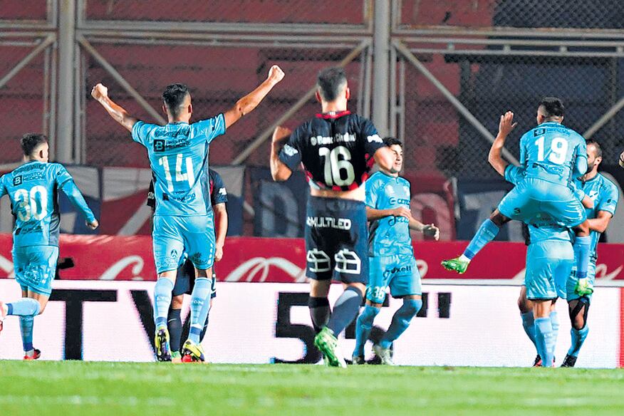 Temperley hizo un planteo discreto pero fue contundente.