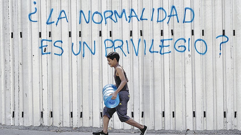 Ante los problemas de falta de luz y agua, la mayoría buscó volver a la normalidad en paz.