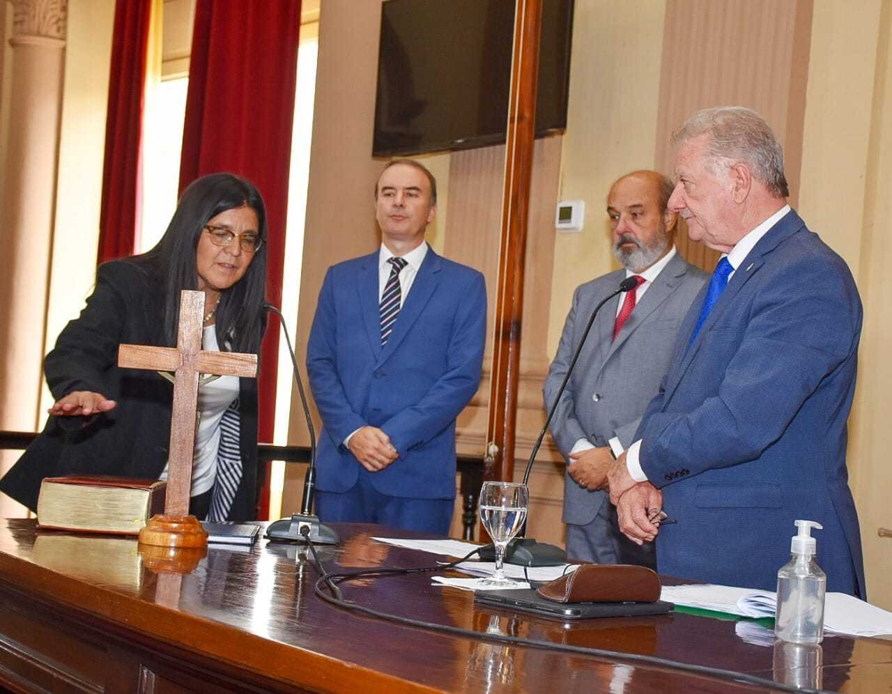 Minetti y Cornejo se incorporaron ayer al Senado de Salta. 