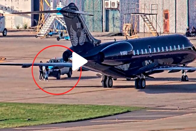 El avión en el que llegaron las valijas que en Aeroparque no revisaron