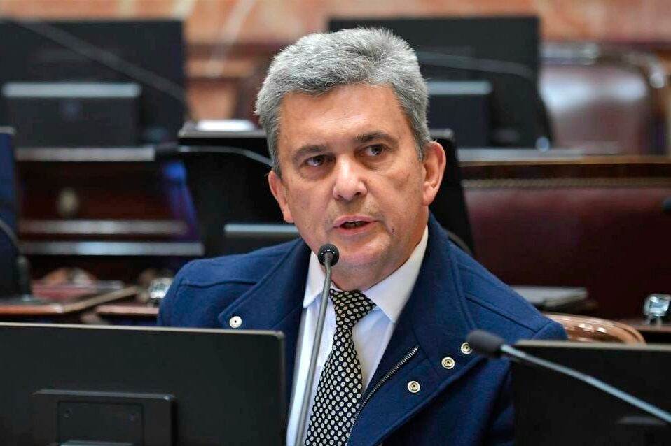 Víctor Zimmerman tiene mandato hasta 2025.