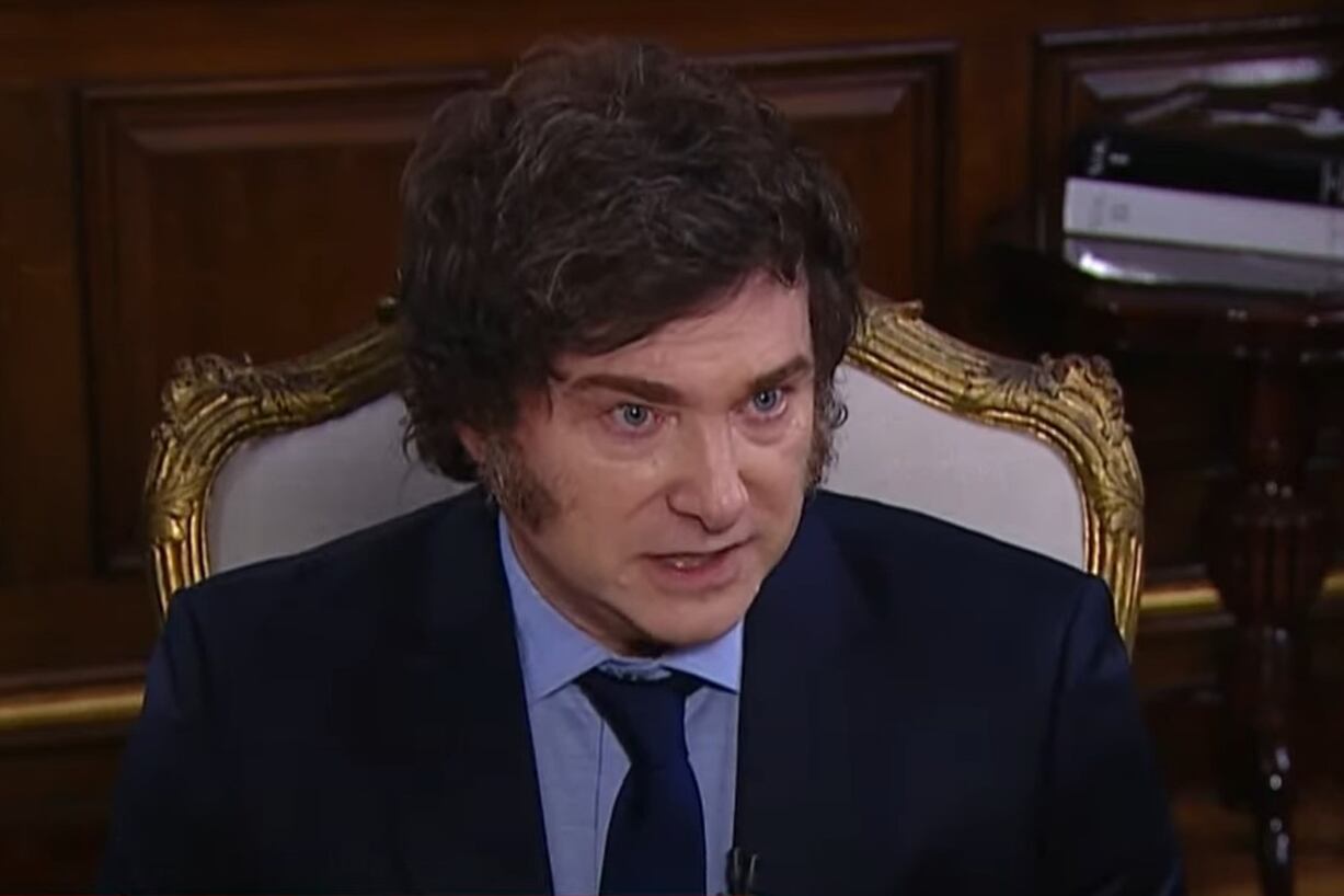 "Parece que le cuesta más trabajo entender una simple metáfora que mostrar su título de abogada", arremetió Milei sin arrepentimientos a su violencia verbal