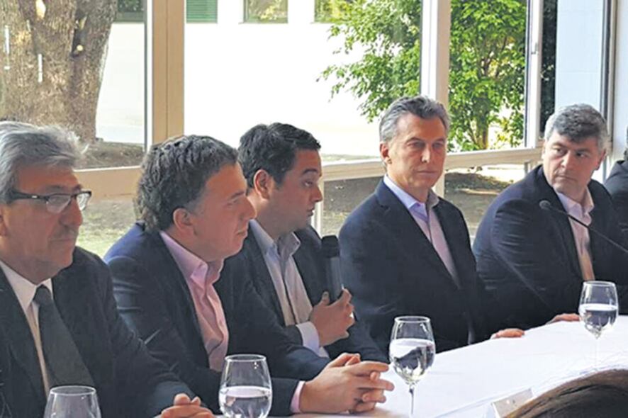 Macri realizó el anuncio con el nuevo titular de la Uatre, Ramón Ayala.