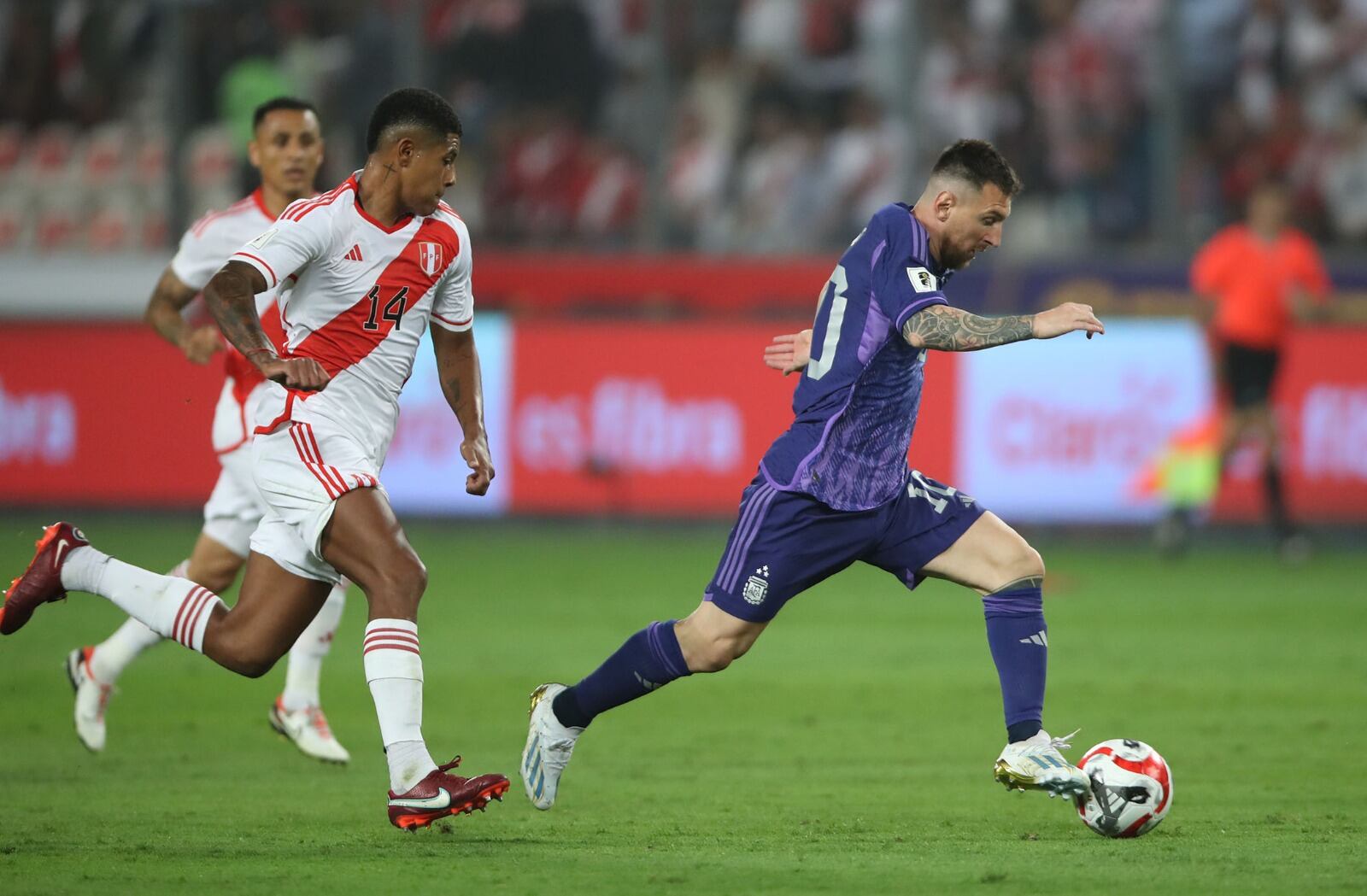 Lionel Messi, autor de dos golazos para darle la ventaja a Argentina