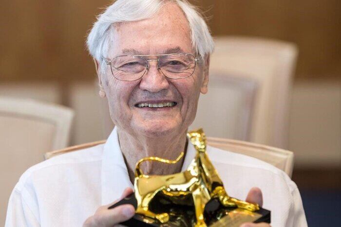 Roger Corman nació el 5 de abril de 1926