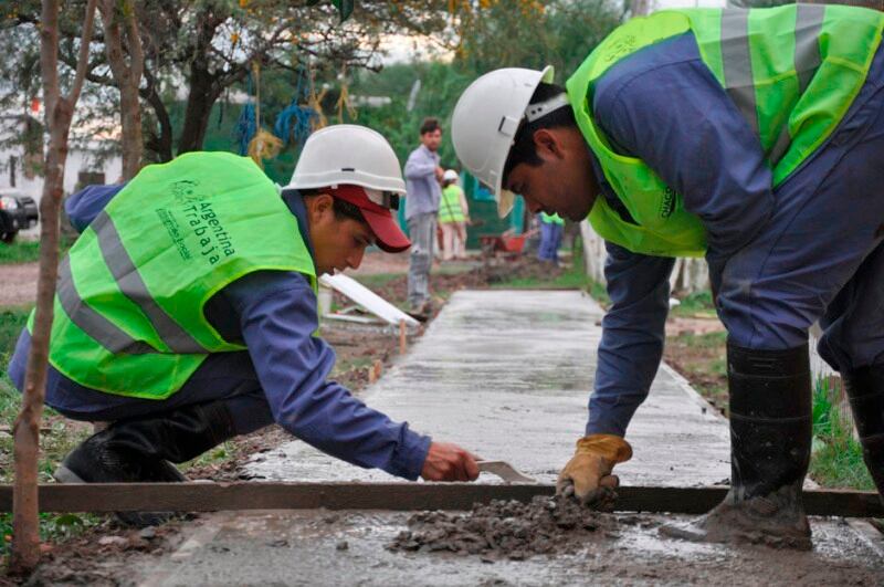 Sin el apoyo del Estado es casi imposible que el mundo de las cooperativas y pequeñas empresas pueda crecer.