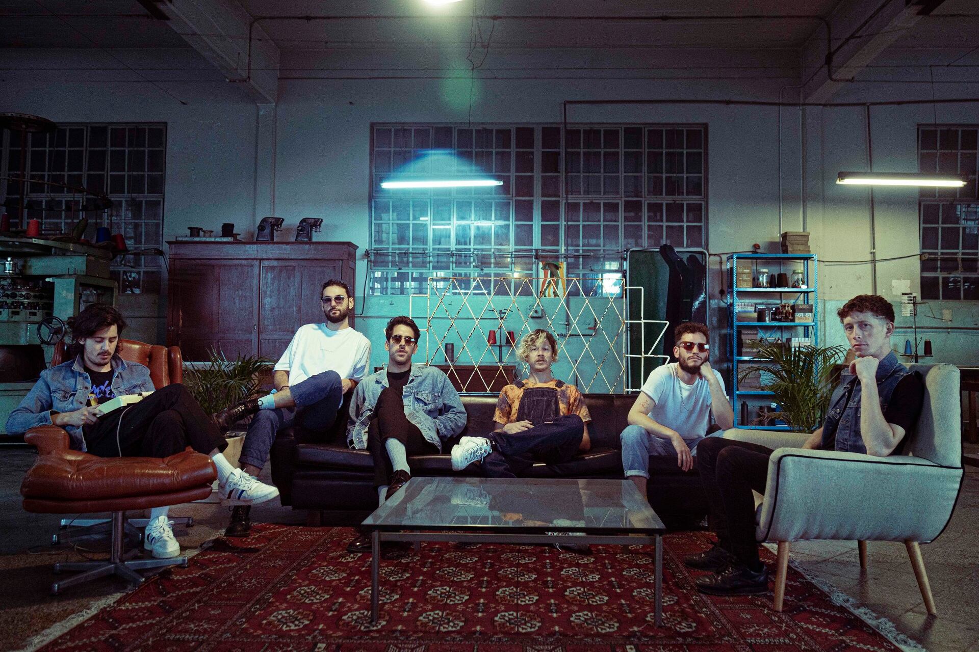 Bandalos Chinos subió a plataformas de streaming dos adelantos de su próximo disco: Mi manera de ser y AYNMG.