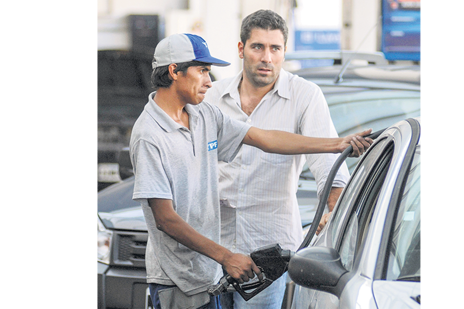 YPF picó en punta y en las próximas horas aumentarán las otras empresas.