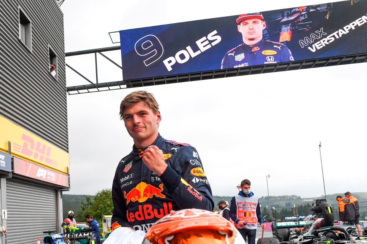 Verstappen fue el más veloz sobre la pista mojada de Spa