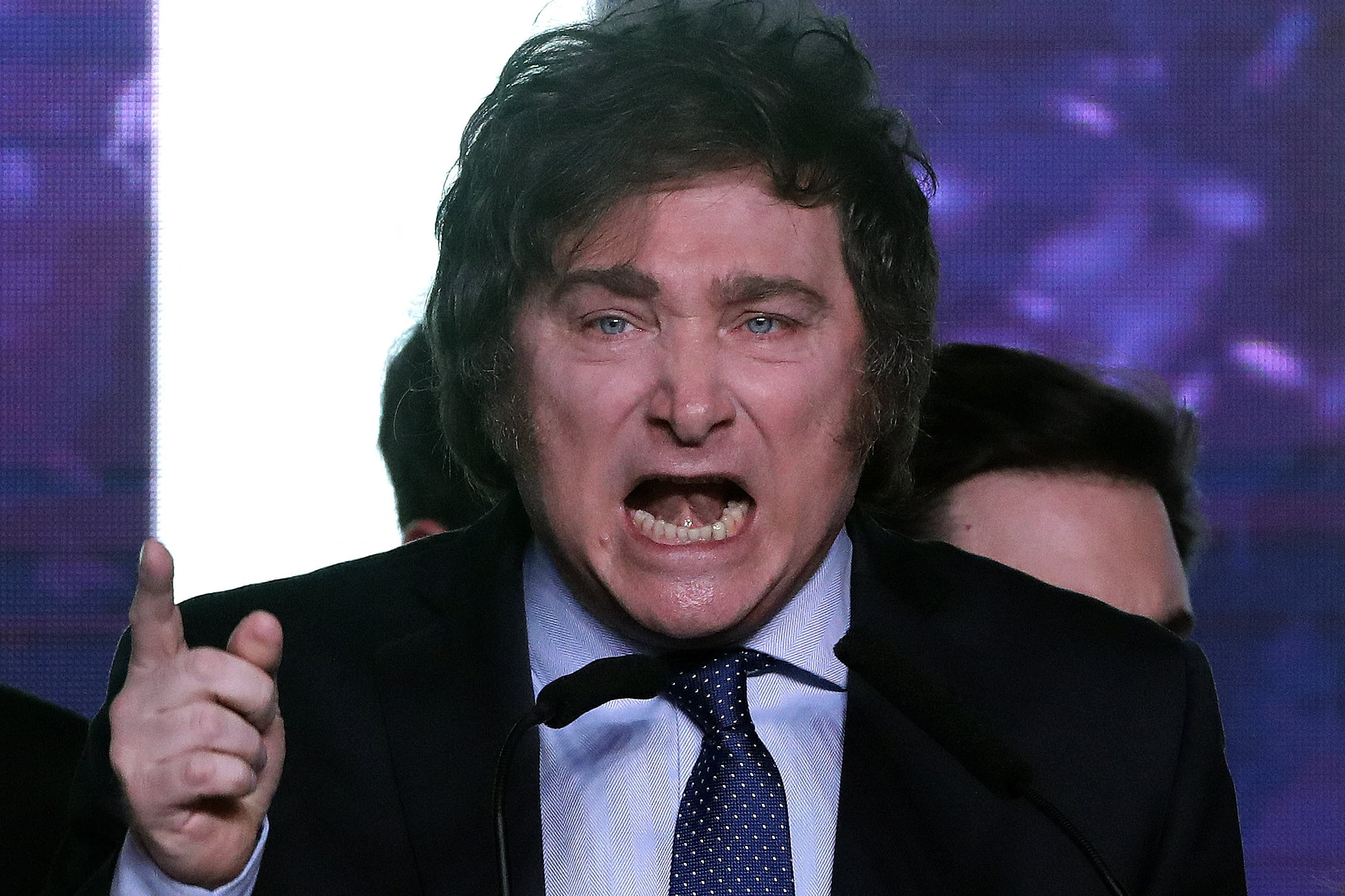 El Presidente es el creador de la frase "la gent eno odia lo suficiente a los peridistas". 