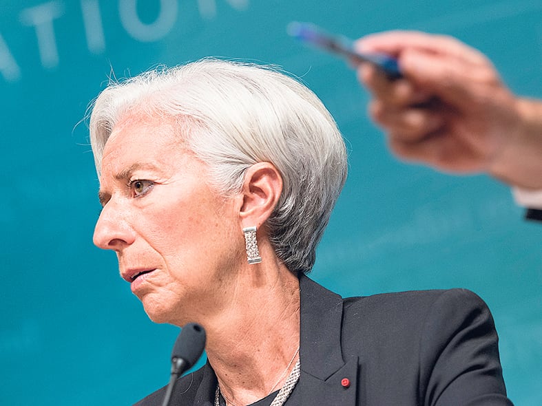 “Las cifras de crecimiento defraudaron las expectativas en torno al segundo semestre de 2016”, indicó el organismo a cargo de Christine Lagarde.