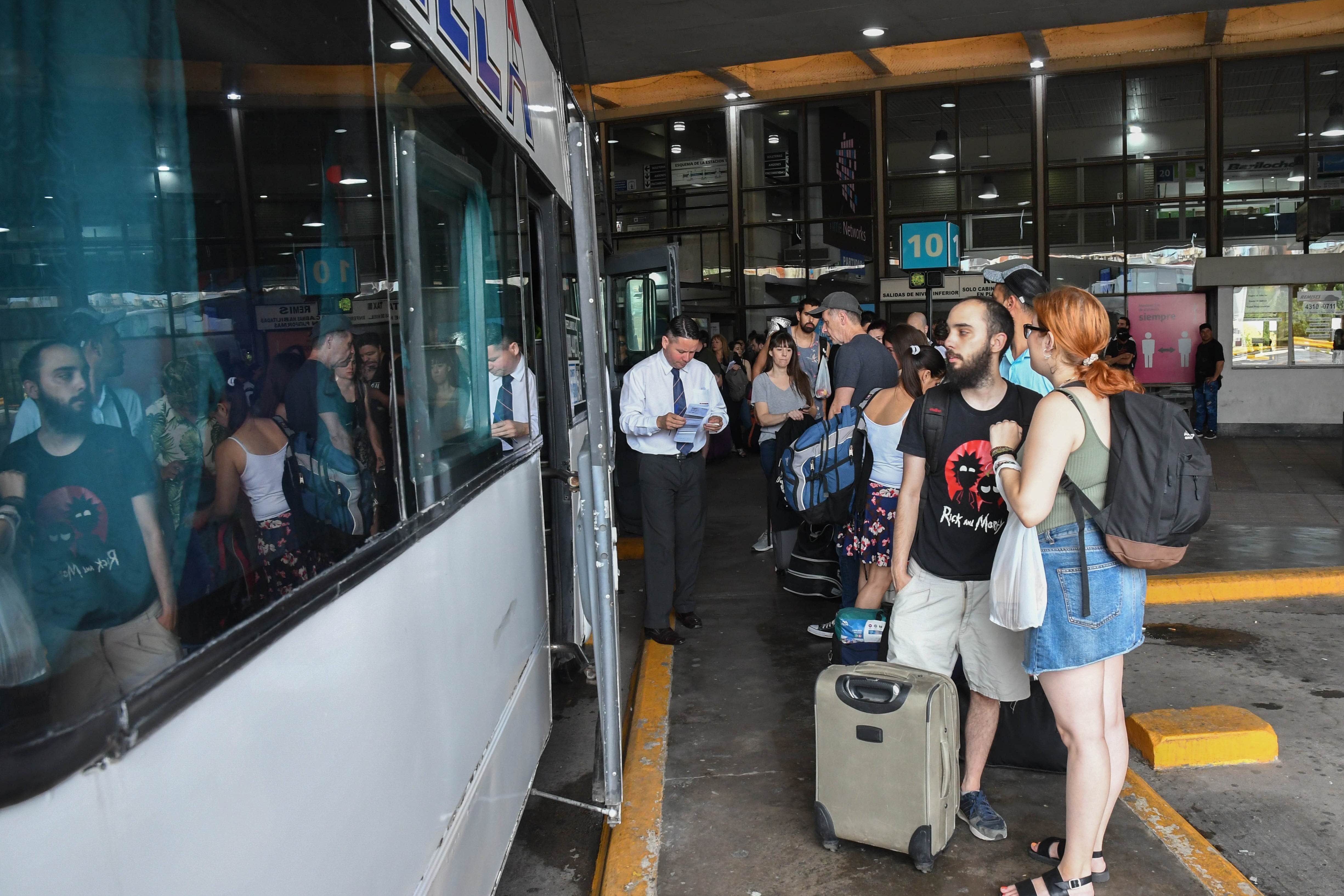 Se registraron 11 denuncias por robo de equipaje en Retiro en lo que va del 2023. Imagen: Télam.