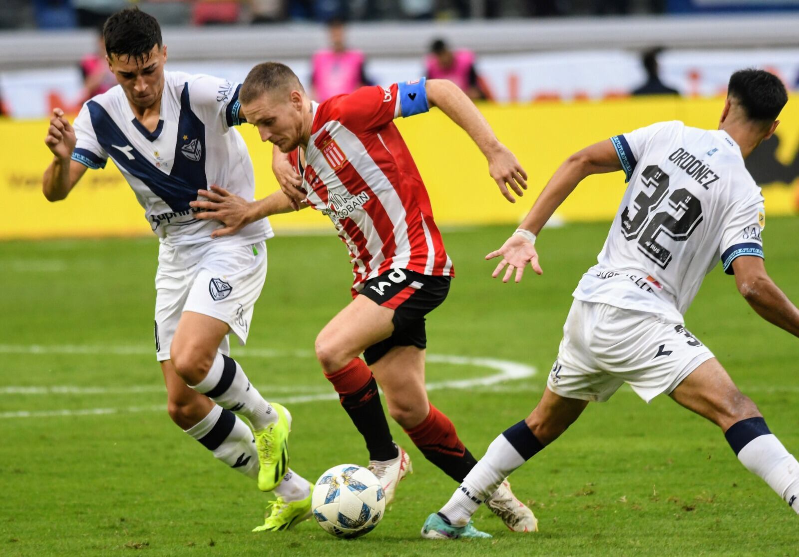 Estudiantes, campeón, y Vpelez, segundo, en la Copa de la Liga