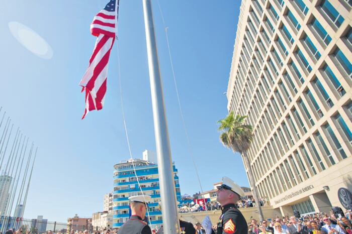 El gobierno de Trump redujo al mínimo la dotación de su embajada en La Habana.