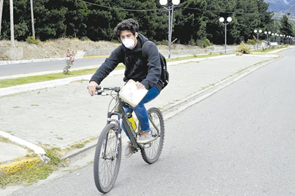 Se teme que los barbijos que son suministrados por el Estado no sean los adecuados, porque requieren de un filtro especial.