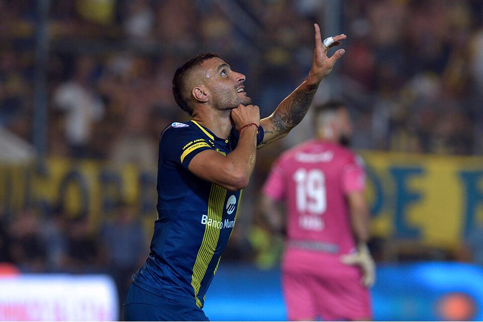 1. Ribas aprovechó un rebote para anotar el gol de la victoria.