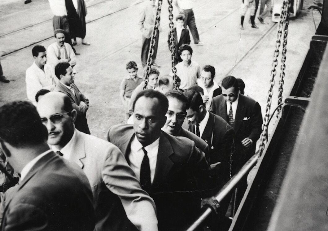 Frantz Fanon, autor de Los condenados de la tierra