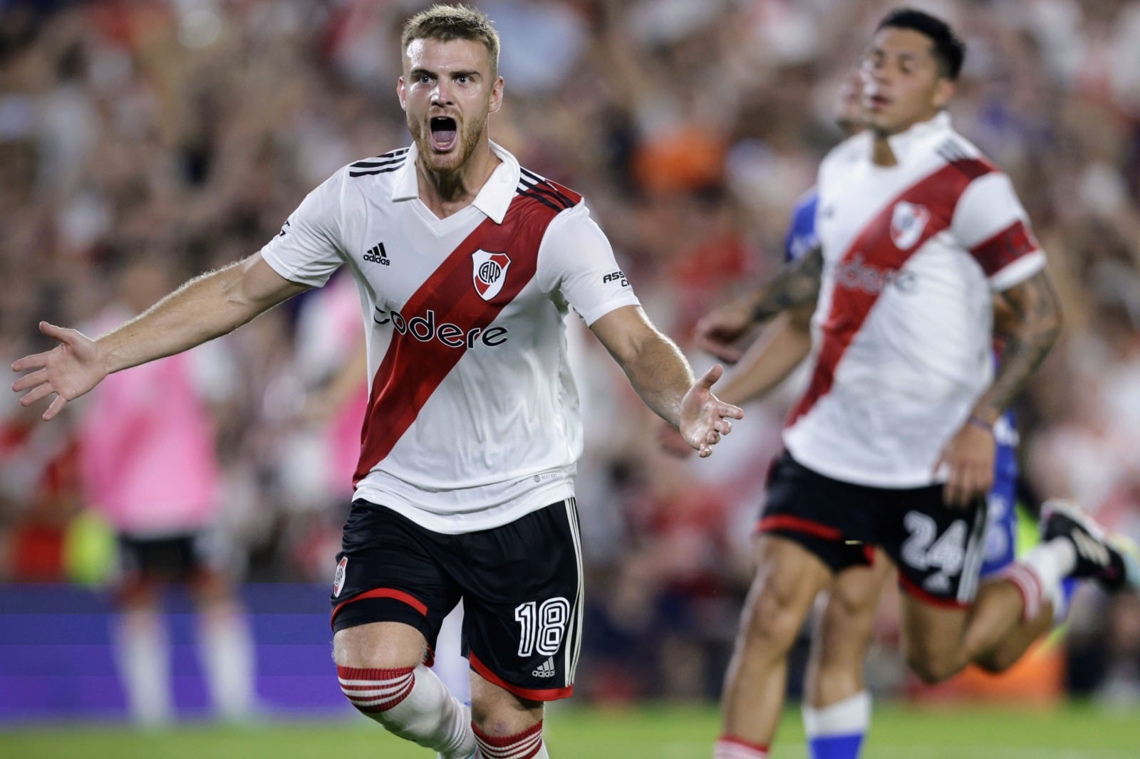 Beltrán marcó dos goles el domingo último