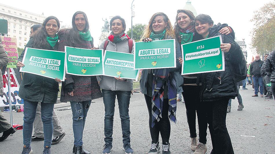 El lema completo de la campaña por la legalización explica el contexto en que se plantea el debate.