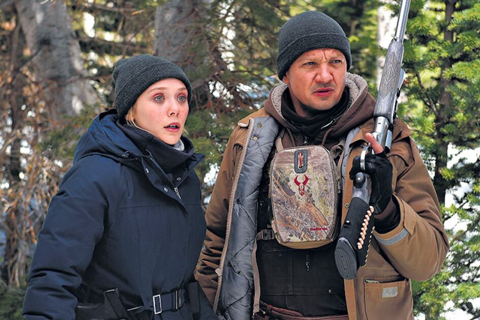 Olsen y Renner en un paisaje que funciona como alegoría de otros fríos y desolaciones.
