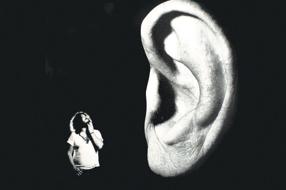 Billy Bond y La Pesada desde la tapa del Vol. 2: la oreja es de Jorge Álvarez.