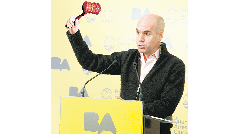 La mayoría de los terrenos corresponde al Barrio Padre Carlos Mugica, más conocido como Villa 31.