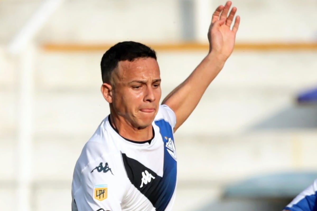 Leonardo Jara admitió "tensión" tras jugar por la permanencia en el Fortín