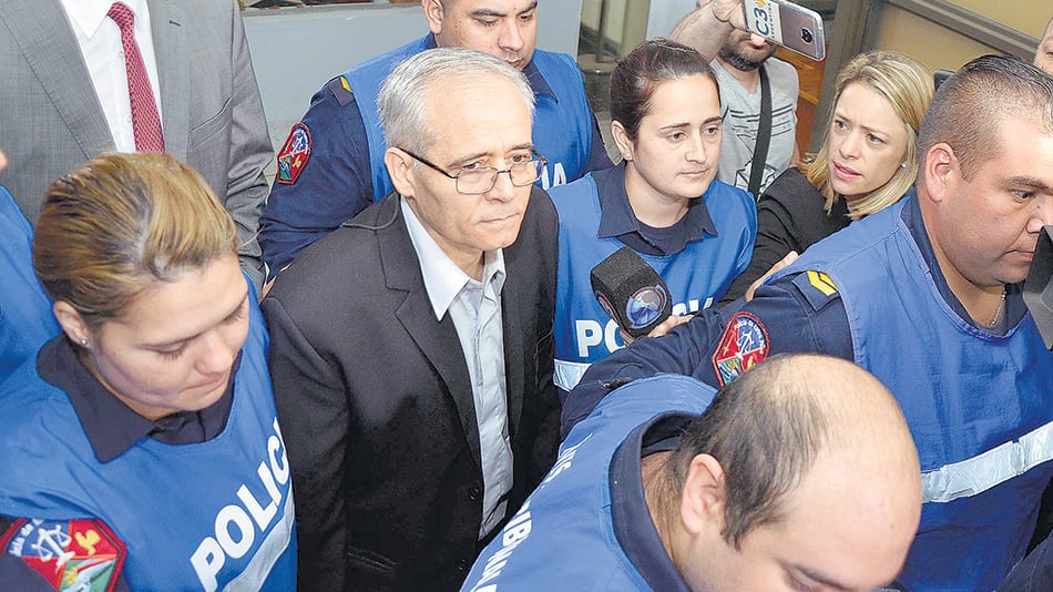 Ilarraz llegó al tribunal con custodia protectora.