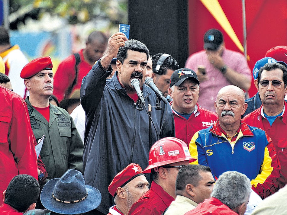 Maduro indicó que activará una “Constituyente ciudadana, no de partidos políticos”.