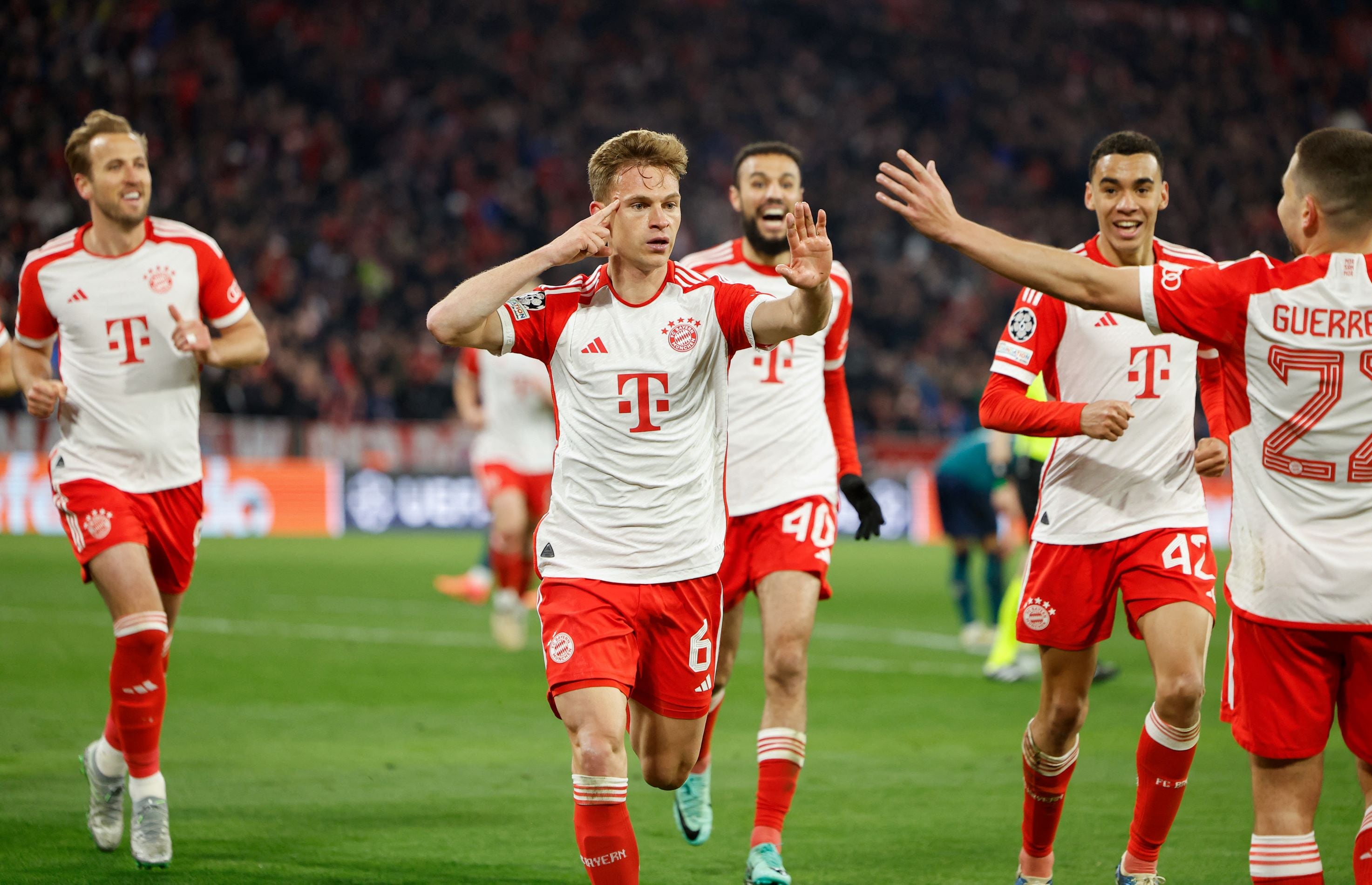 Kimmich celebrando el gol de la victoria
