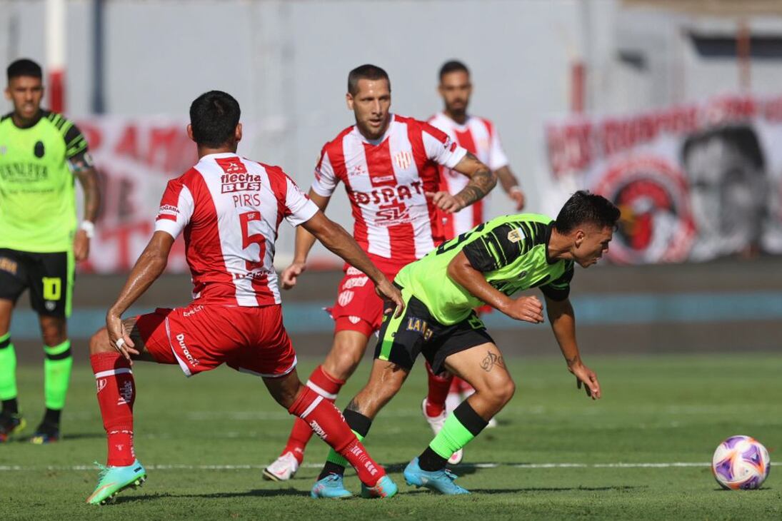 El Guapo y el Tatengue quedaron a mano