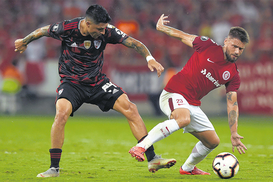 En Porto Alegre, Inter y River protagonizaron un entretenido empate.