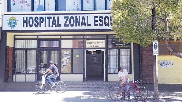 El Hospital de Esquel, donde están siendo trasladados algunos de los infectados.