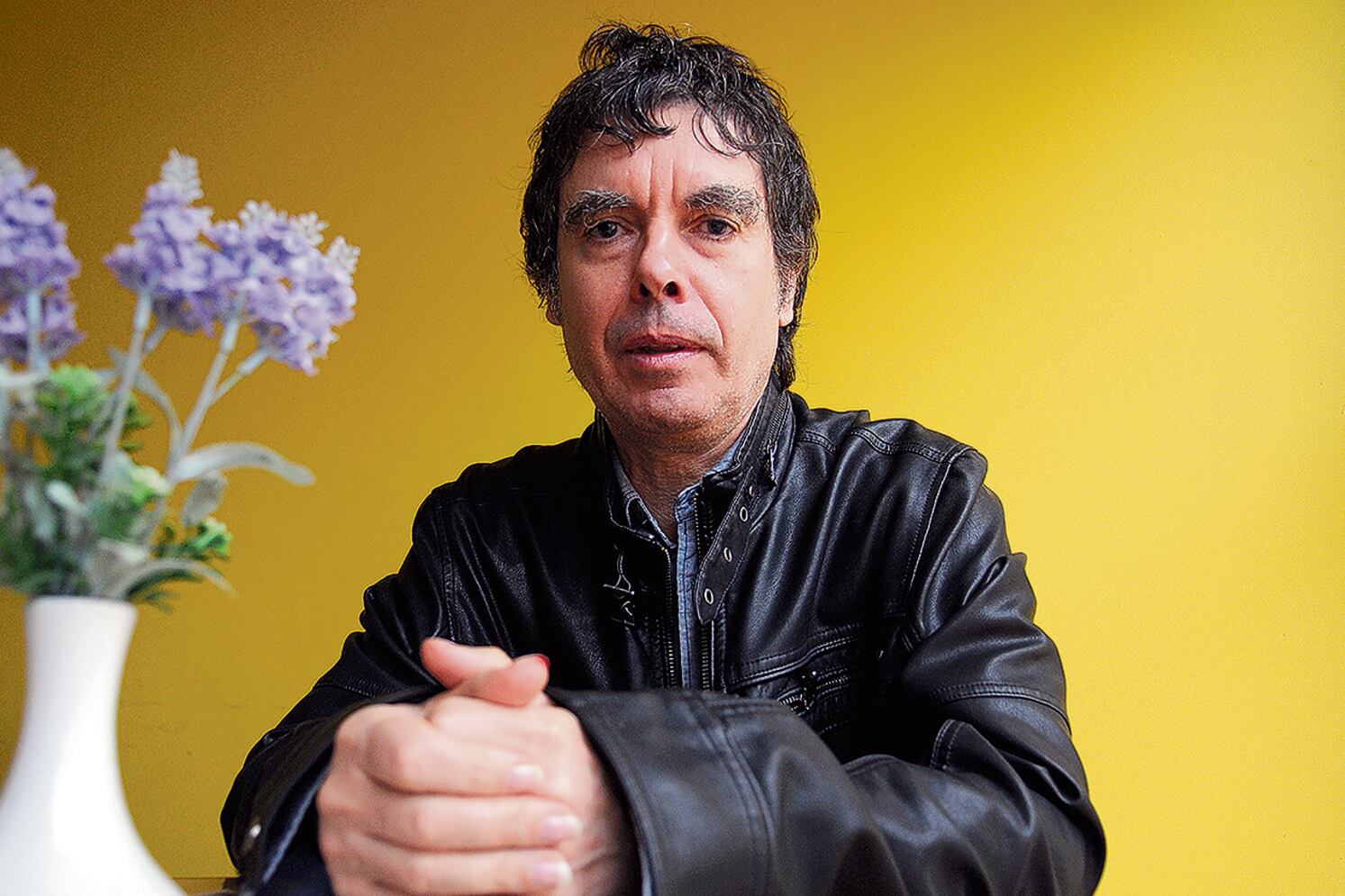 Cabrera se presentará esta noche en Xirgu. El y su guitarra serán los protagonistas del recital.