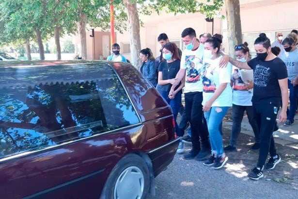Los restos de Lucio fueron inhumados en el cementerio de General Pico. 