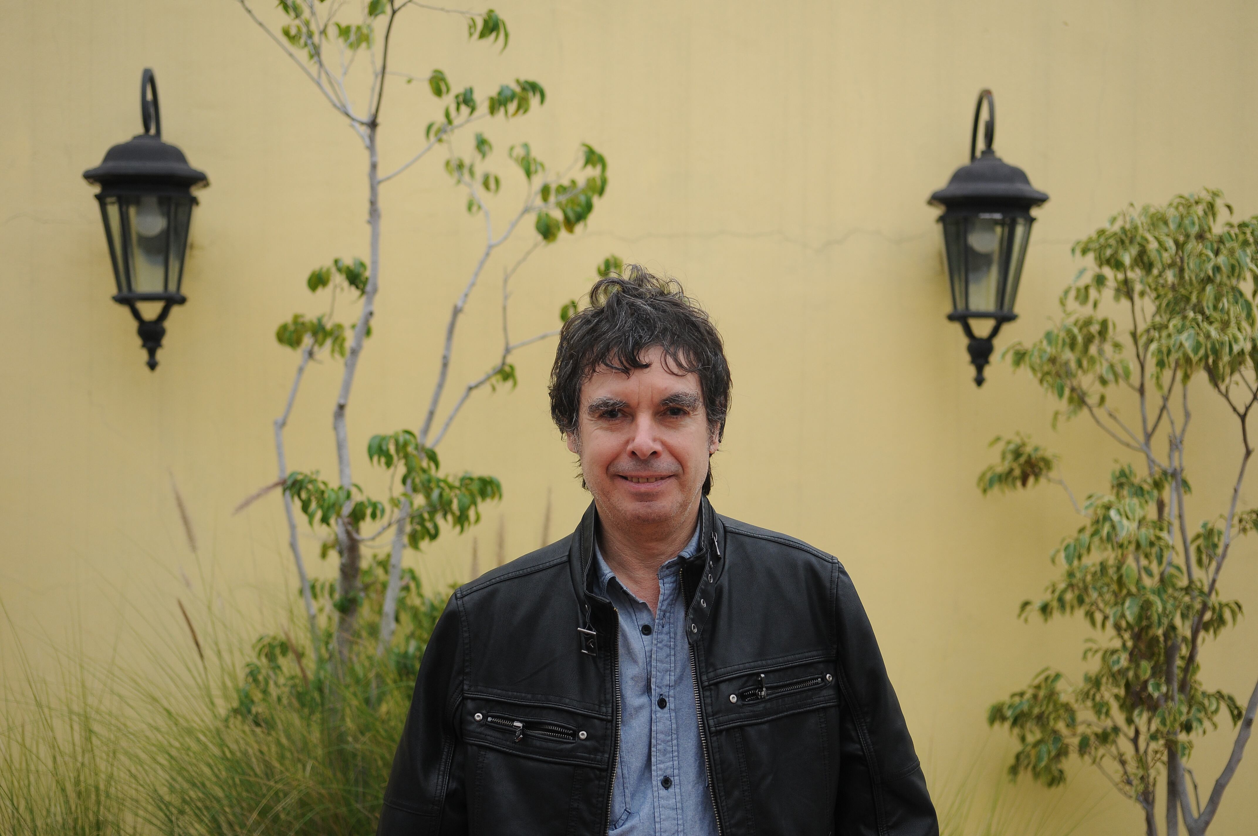 “Tengo pensado hacer cinco, seis temas nuevos", dice Cabrera. 