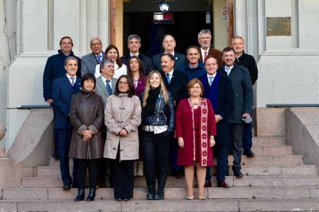 El Gobernador y la Vicegobernadores recibieron a senadoras y senadores.