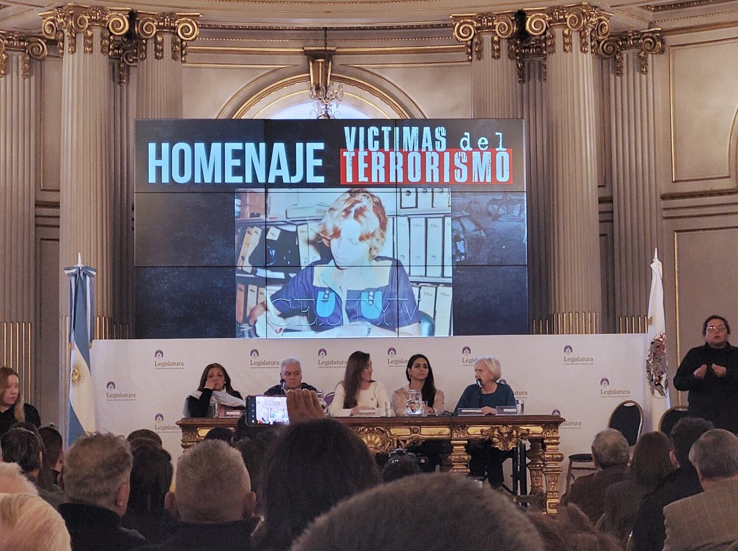 Por primera vez un acto de la organización que preside Villarruel tiene espacio en la Legislatura.