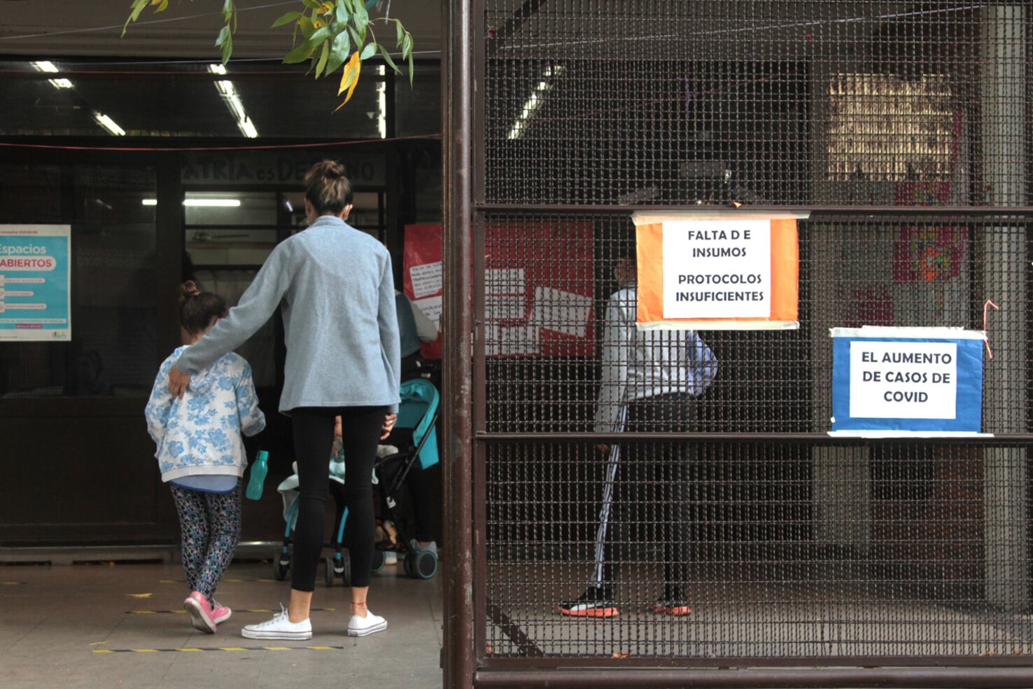 Las clases presenciales en el AMBA ha generado una reacción de rechazo en un sector social.