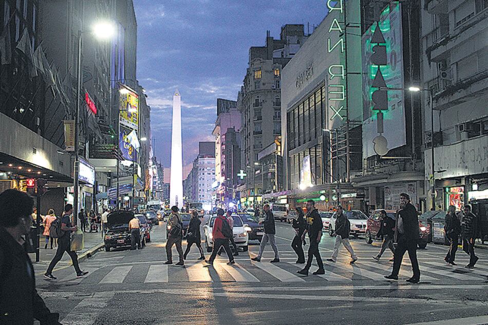 Corrientes y sus teatros, escenario de grabaciones en vivo y presentaciones de históricos álbumes.