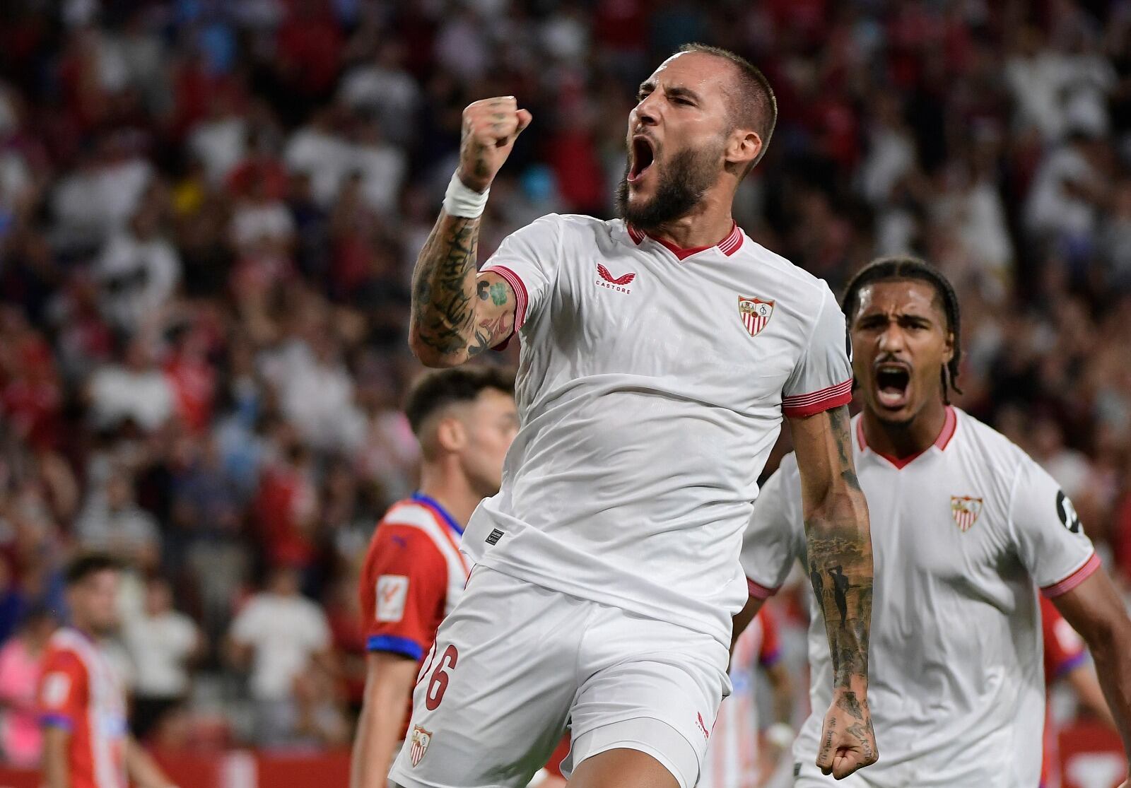 Gudelj empató transitoriamente, pero a Sevilla no le alcanzó